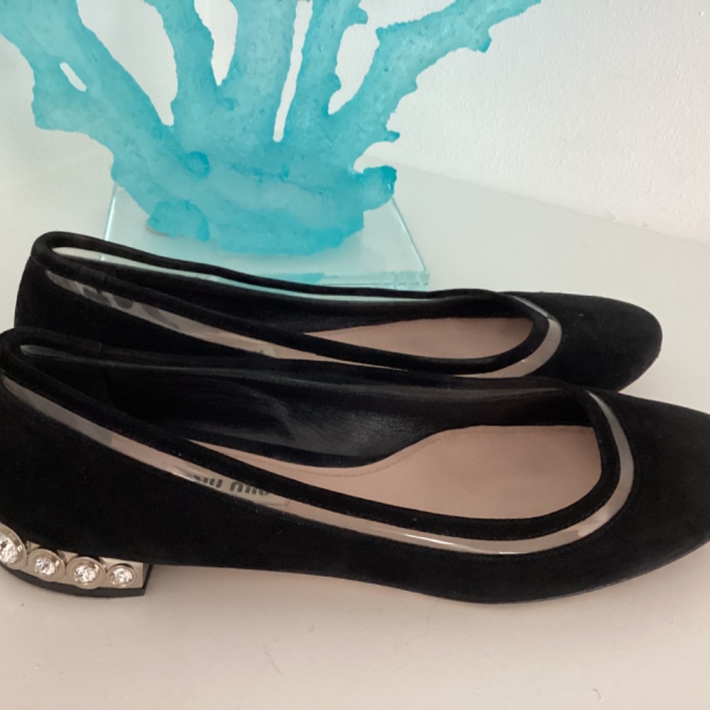 MIU MIU SUEDE FLATS WITH CRYSTAL HEEL EMBELLISHMENT SIZE 37.5 / US 7 - Picture 8 of 9
